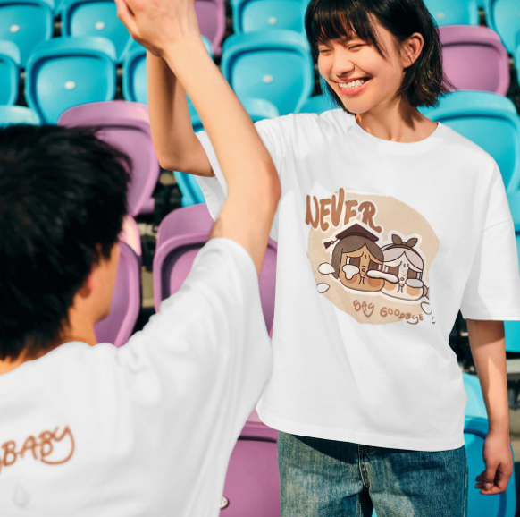 CRYBABY Sunset Concert Series-Retro T-shirt